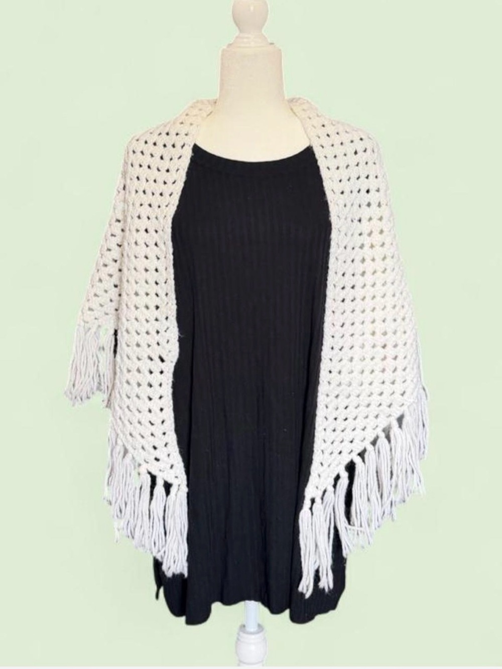 Handmade Crochet Offwhite/Cream Granny Stitch Fringe Shawl